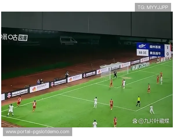 梅州客家与长春亚泰降级,递补通道关闭凸显生存残酷性 梅州客家与长春亚泰降级,递补通道关闭凸显生存残酷性