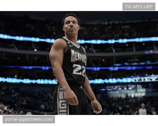 伤病消息：灰熊队贝恩手部伤势复查，其缺席期间球队三分效率下降5.2%