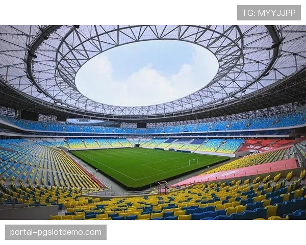 成都蓉城公布新主场凤凰山专业足球场扩建完成，新增座位5000个